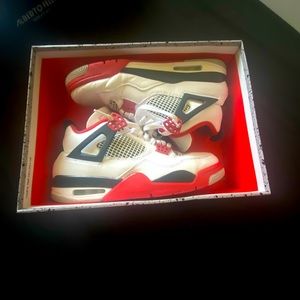 Jordan 4s fire red